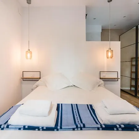 Apartman Rey De Flats - Duplex Museo *